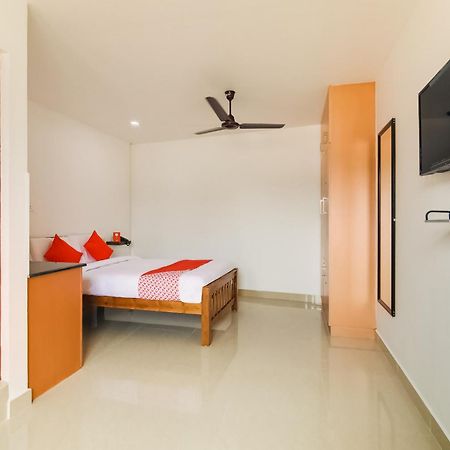 Modern Rooms Mundakayam Room photo