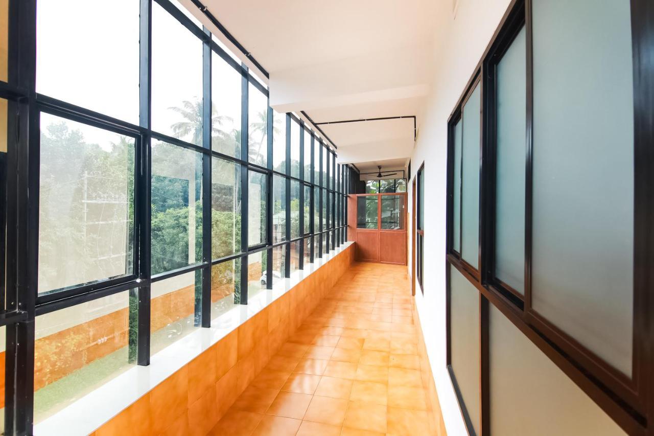 Modern Rooms Mundakayam Room photo